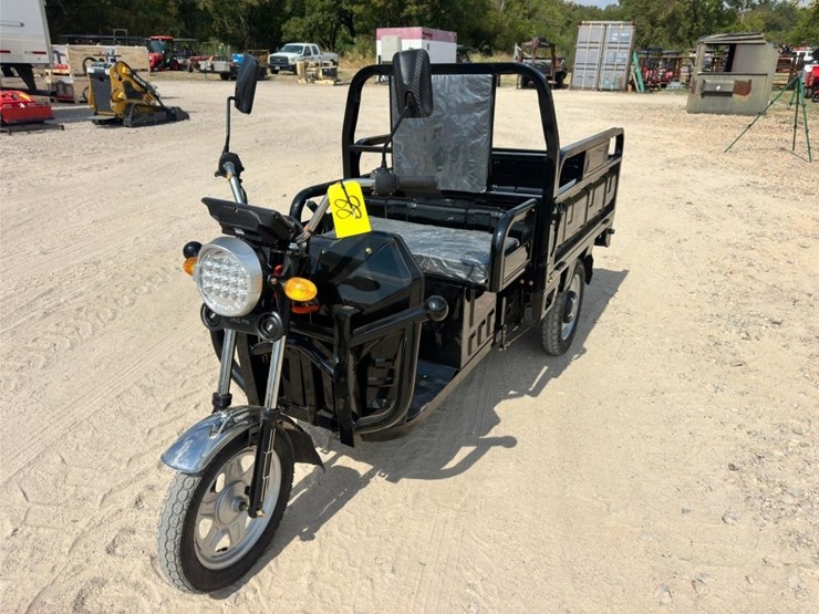 new-three-wheel-electric-dump-cart-image-1