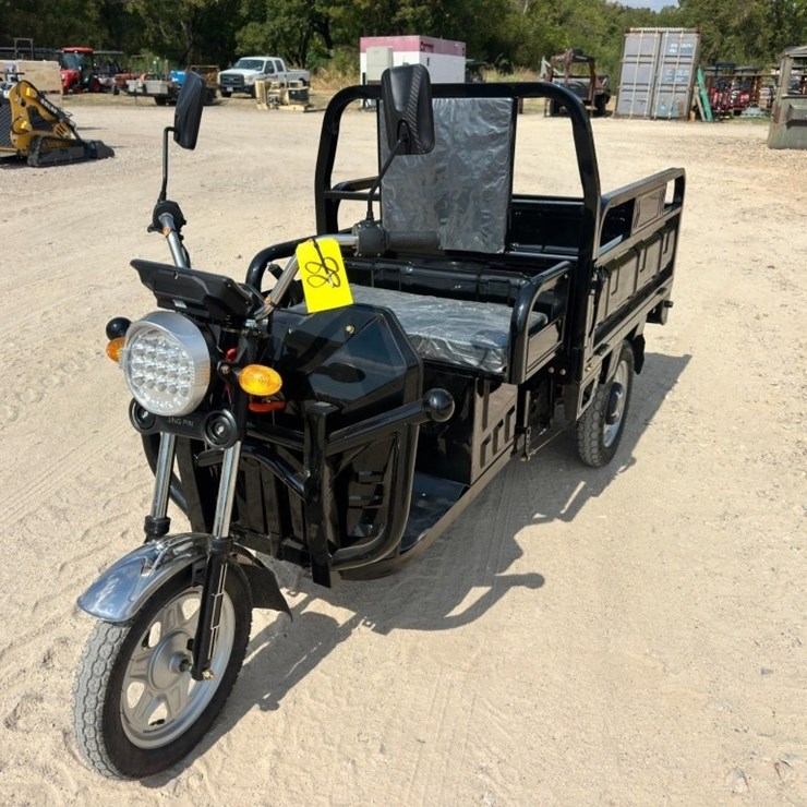 NEW Three-Wheel Electric Dump Cart