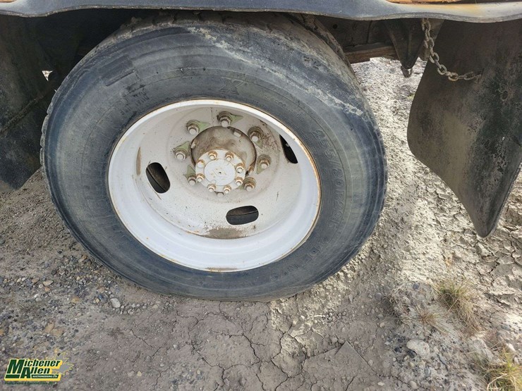 2007-international-durastar-4200-image-10