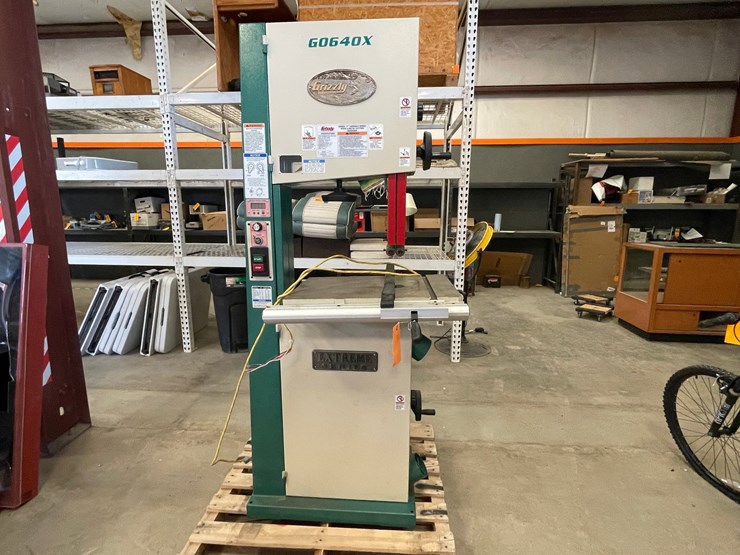 #4645-•-grizzly-g0640x-bandsaw-image-1