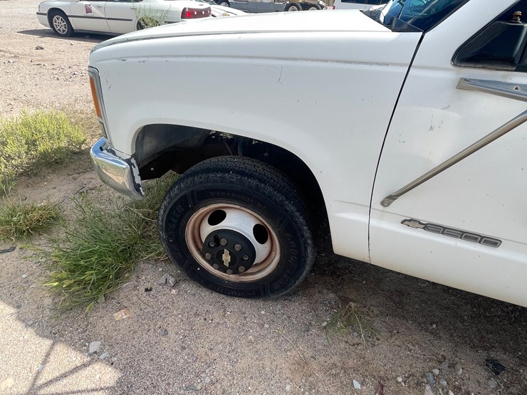 #2773-•-1991-chevrolet-stake-truck-(has-nm-title)(offsite-at-nmsu)-image-13