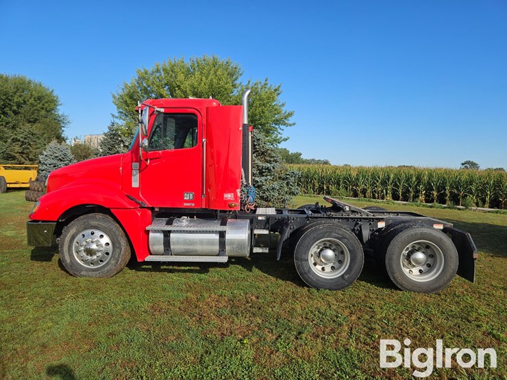 2006-freightliner-columbia-t/a-truck-tractor-image-8