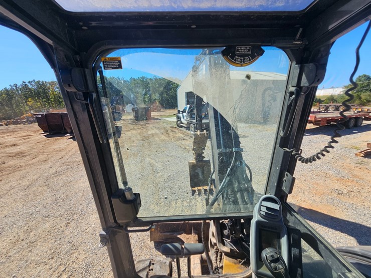 deere-60g-image-40