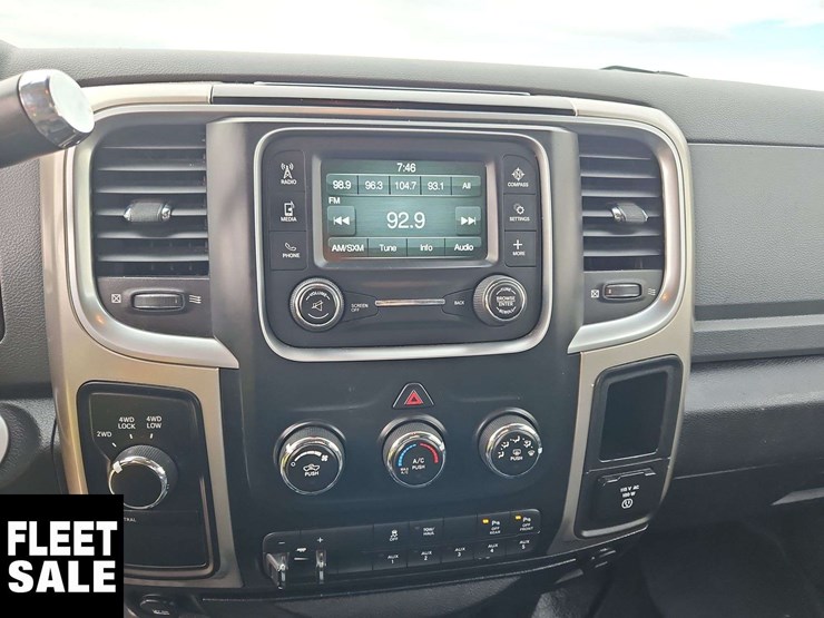 2018-dodge-2500-image-21