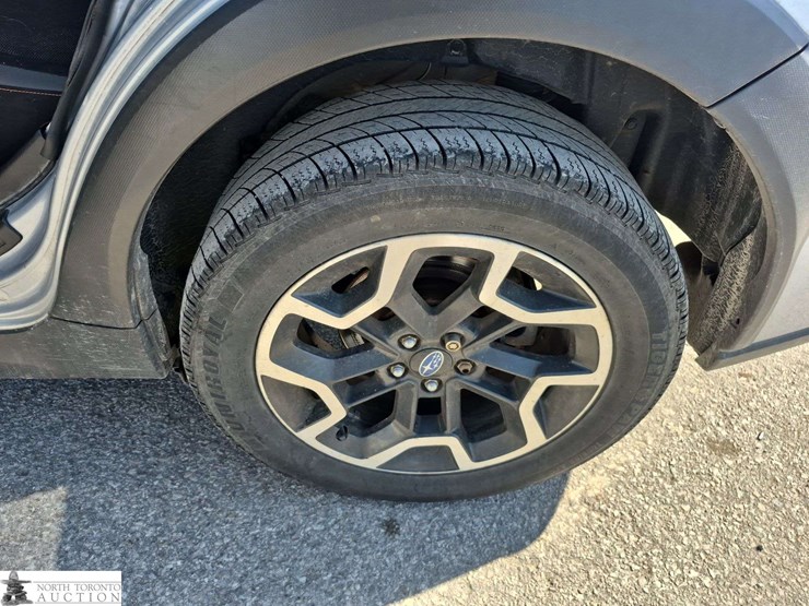 2016-subaru-crosstrek-image-22