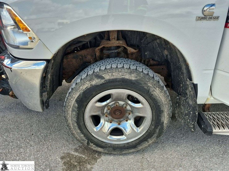 2012-dodge-2500-image-19