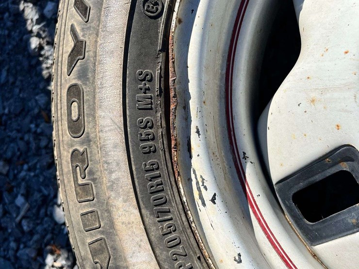 p205/70r15-/-5-lug-wheel-image-4