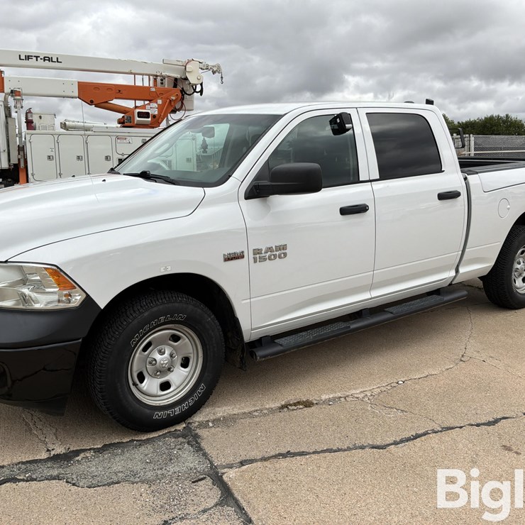 2017 DODGE 1500