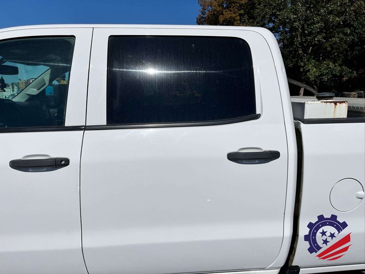 2016-gmc-sierra-2500hd-image-25