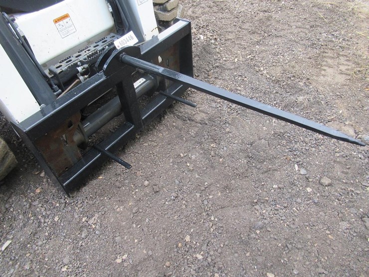 wildcat-skid-steer-bale-spear-image-4