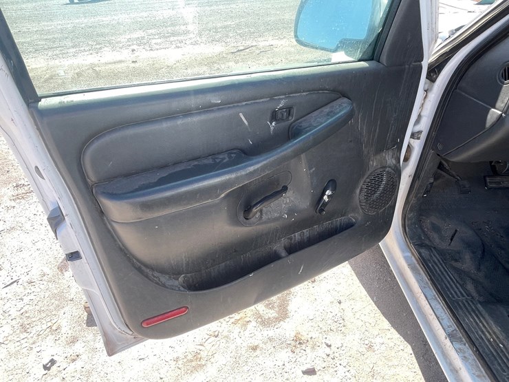 2005-chevrolet-silverado-1500-image-25