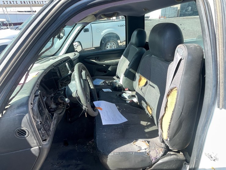 2005-chevrolet-silverado-1500-image-24