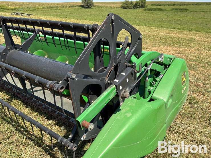 2009-john-deere-630f-image-13