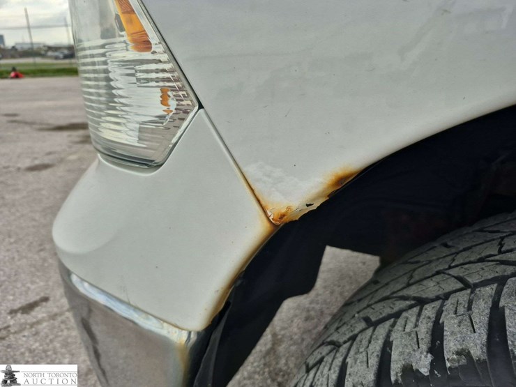 2014-dodge-1500-image-21