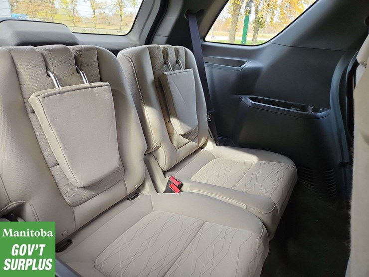 2013-ford-explorer-image-31