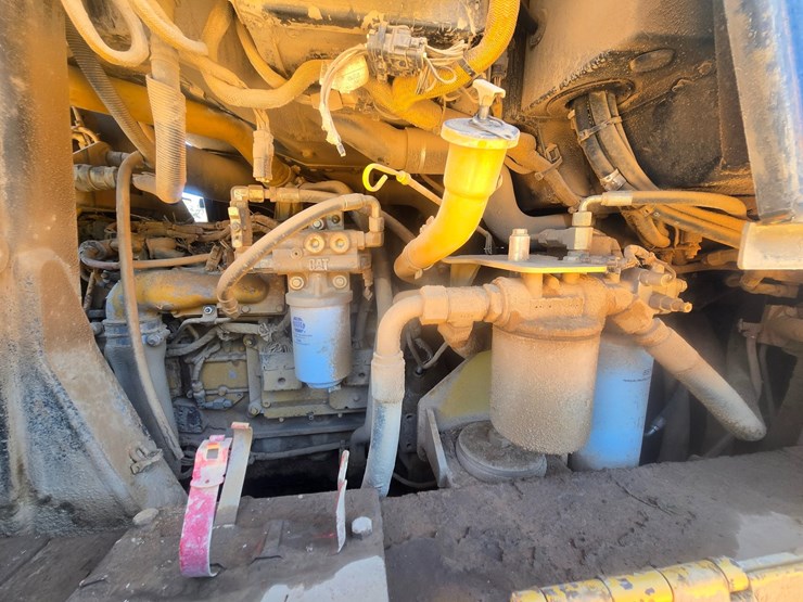 2006-caterpillar-963c-image-38