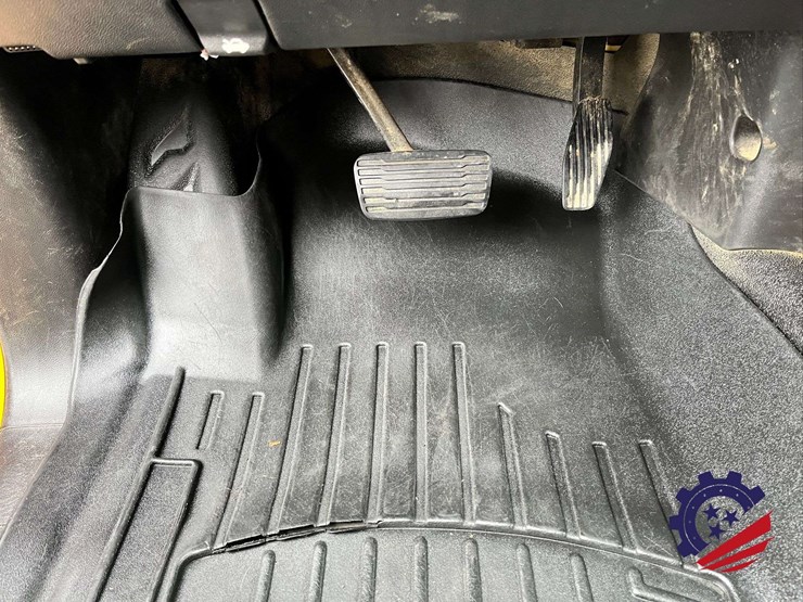 2019-chevrolet-silverado-4wd-pickup-truck-image-69