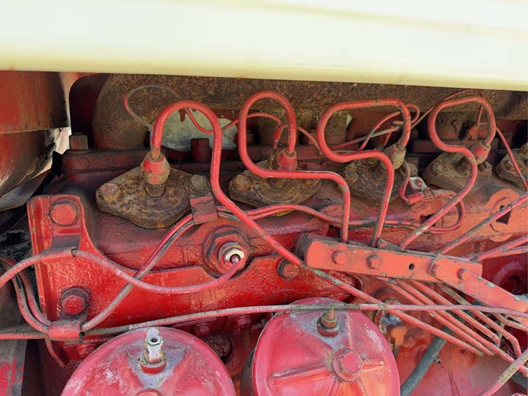 farmall-560-diesel-image-19