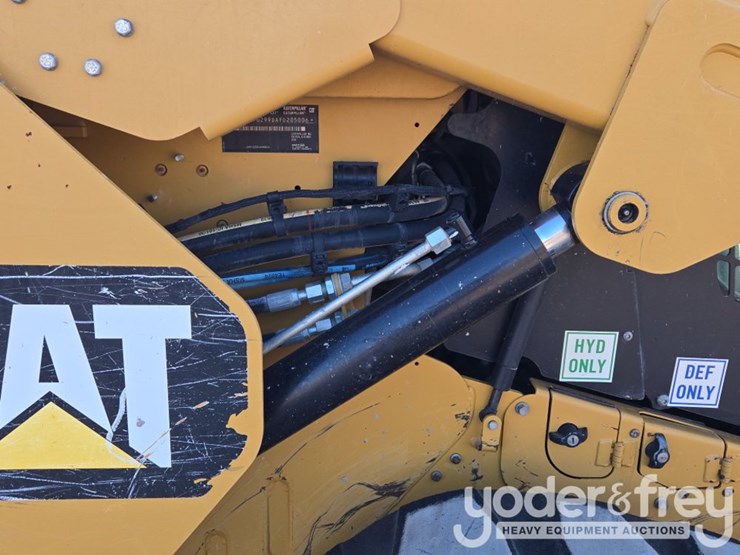 2019-caterpillar-299d2-image-33