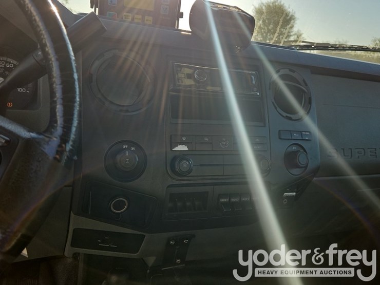 2013-ford-f350-sd-image-23
