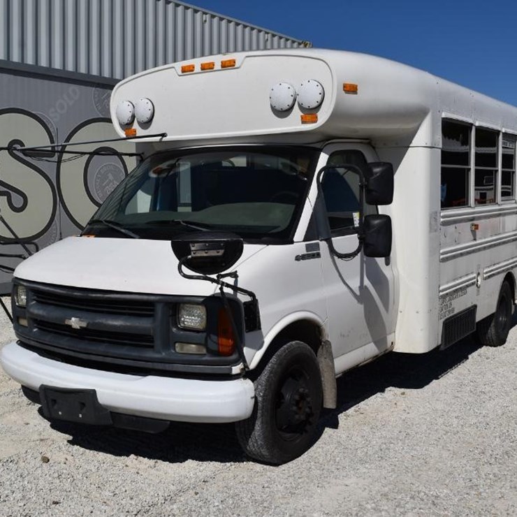 2001 CHEVROLET 3500