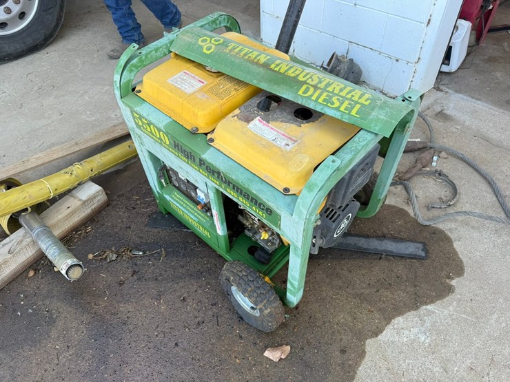 #46818-•-titan-industrial-5500-diesel-generator-055051350-inv#46818-image-2