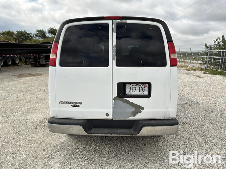 2009-chevrolet-express-g3500-image-6