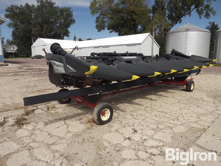 2021-geringhoff-northstar-xl-elite-8r30-corn-head-w/header-cart-image-5