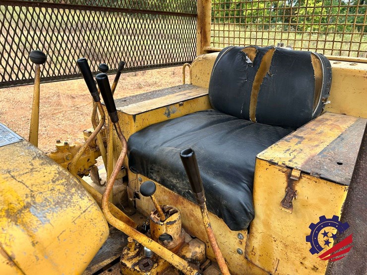 caterpillar-d4d-image-54