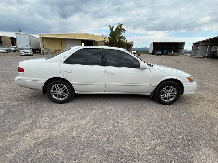 #2768-•-2001-toyota-camry-(title-in-delay)-image-77