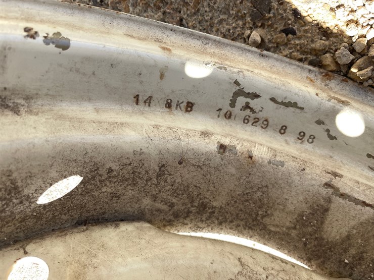 #3028-•-(2)-14"-implement-rims-image-6