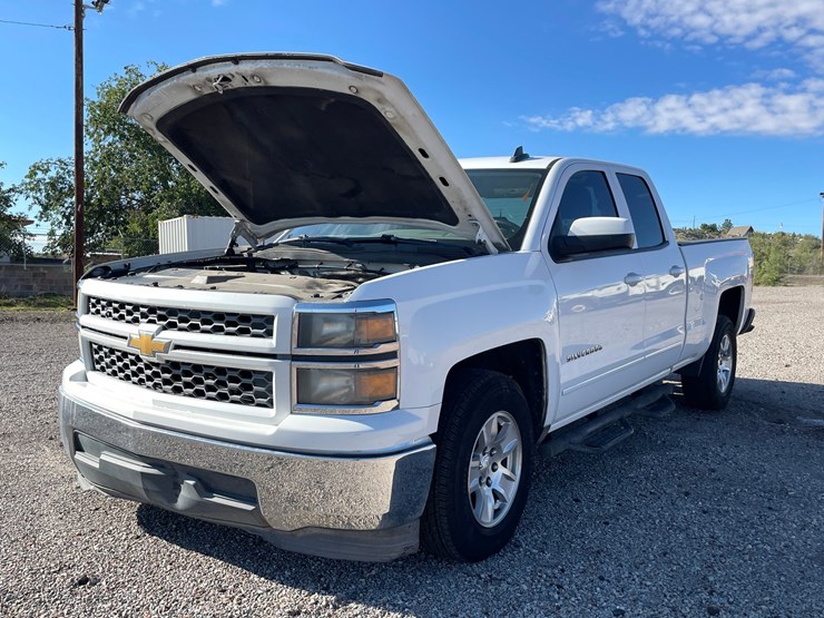 #2754-•-2015-chevrolet-silverado-(title-in-delay)-image-50