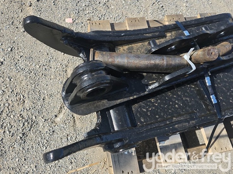 deere-135g-image-6