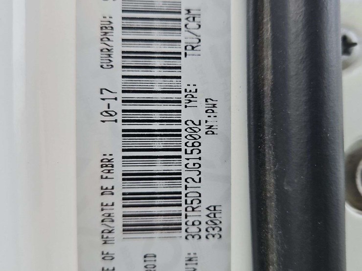 2018-dodge-2500-image-36