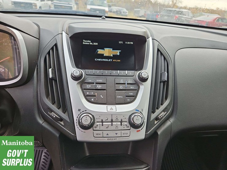 2017-chevrolet-equinox-image-19