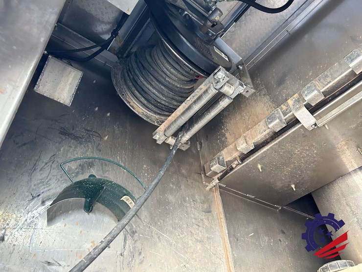 2020-peterbilt-567-image-90