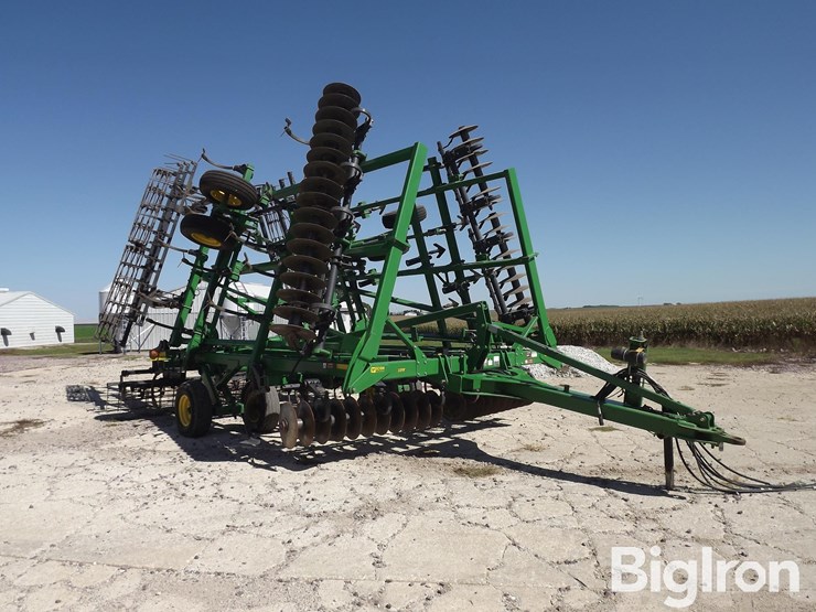 2013-john-deere-2310-image-3