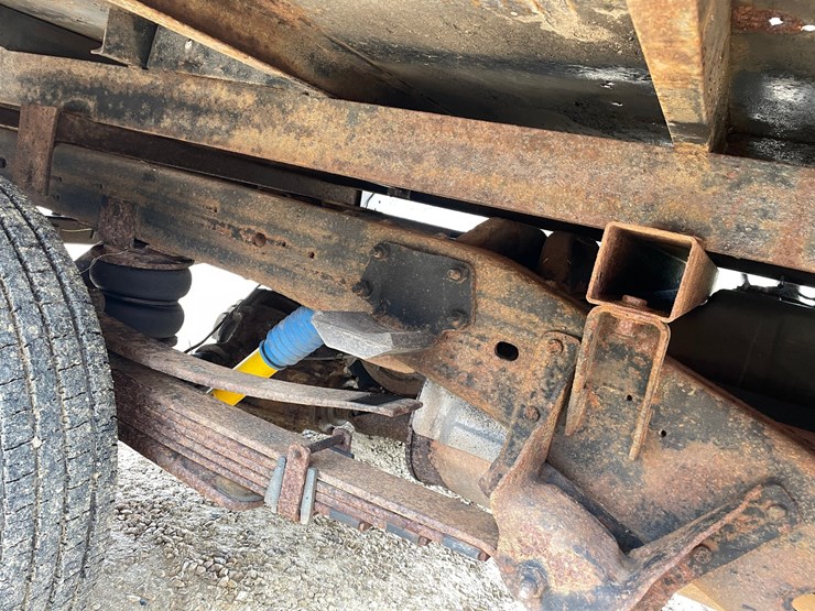 2000-chevrolet-silverado-3500-image-125