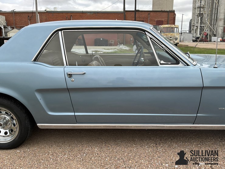1966-ford-mustang-2-door-hardtop-coupe-image-13
