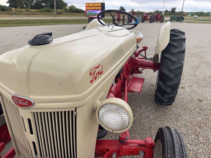 ford-8n-image-11