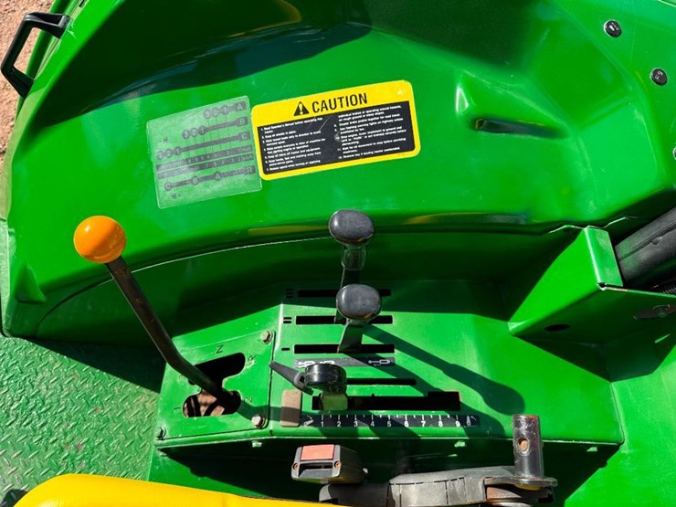 john-deere-6403-image-42
