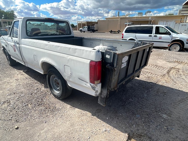 1995-ford-f150-image-9