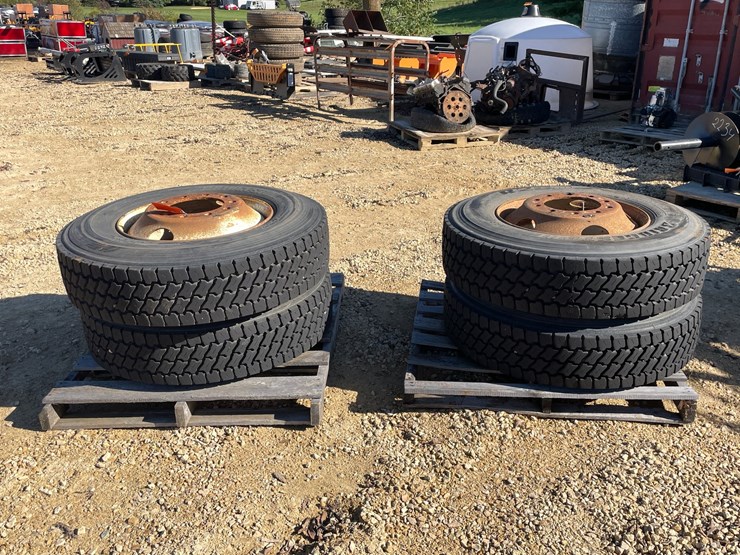 #3021-•-(4)-295/75r22.5-semi-drive-tires-and-rims-image-1
