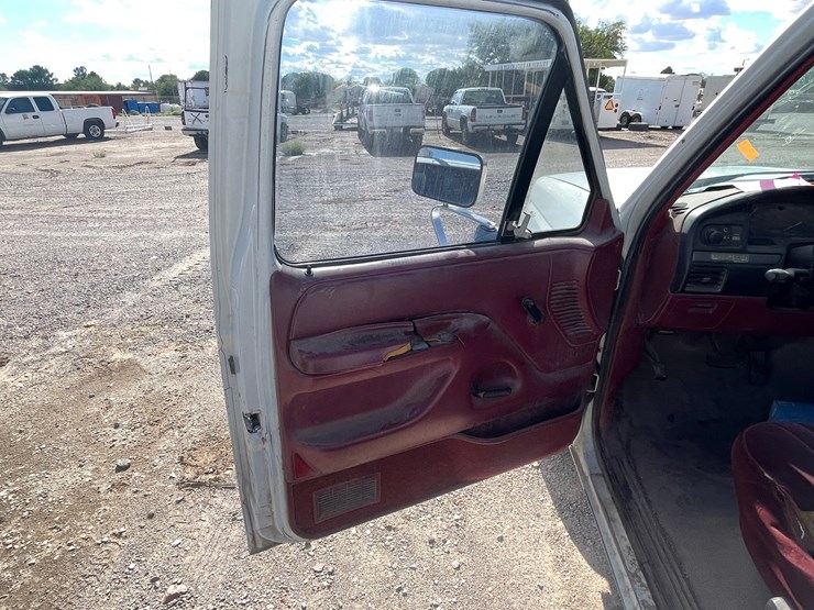 1995-ford-f150-image-28