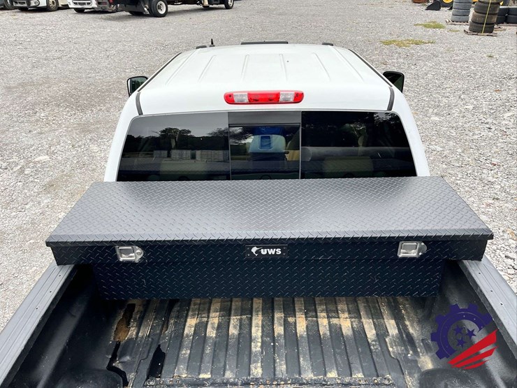 2013-chevrolet-silverado-z71-/-4x4-/-3500hd-pickup-image-19