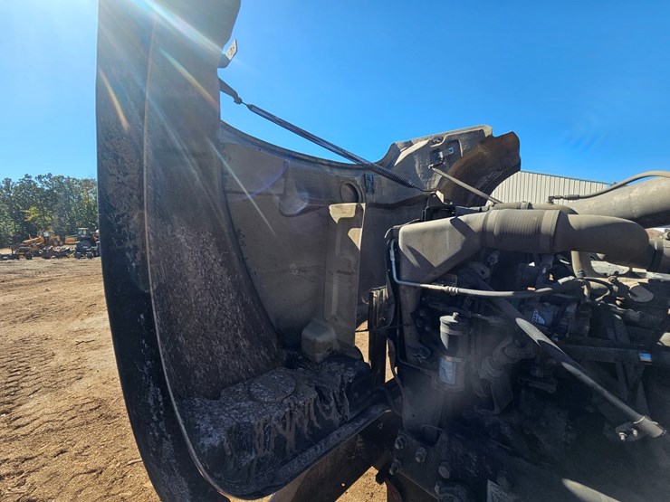 2007-mack-cl713-image-37
