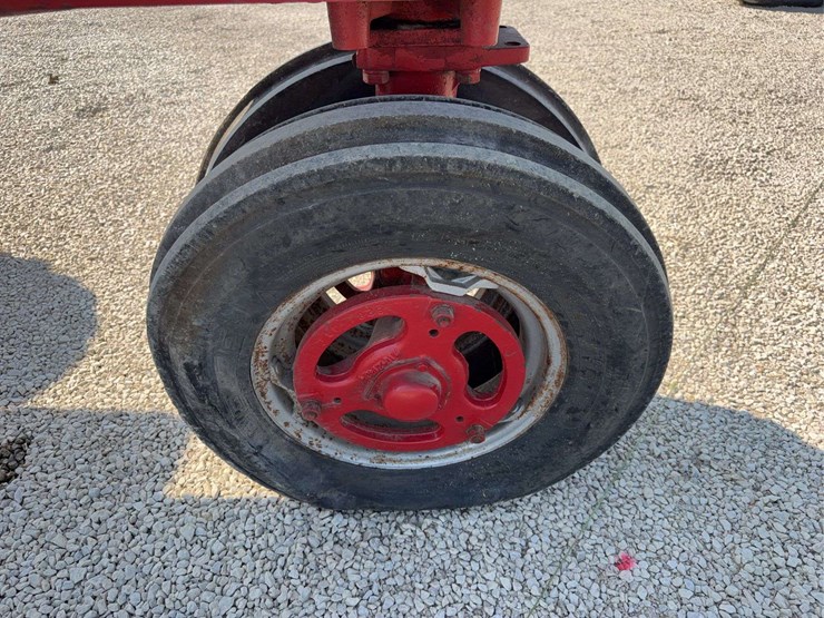 farmall-560-diesel-image-15