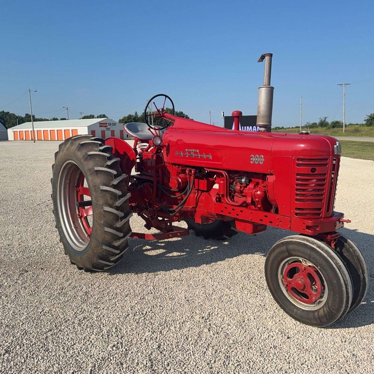 Farmall 300