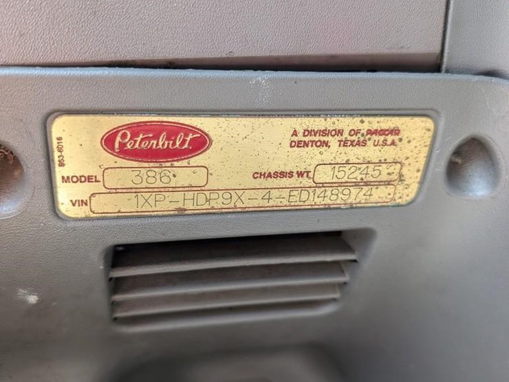 2014-peterbilt-386-image-32