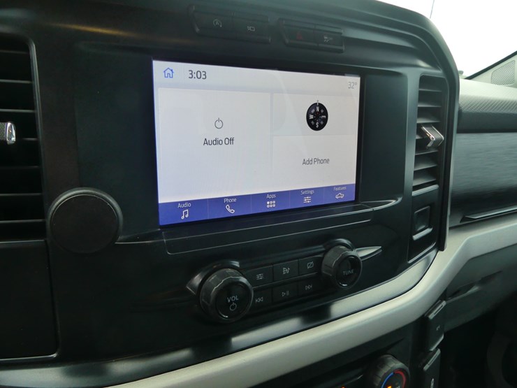 2021-ford-f150-xl-image-13